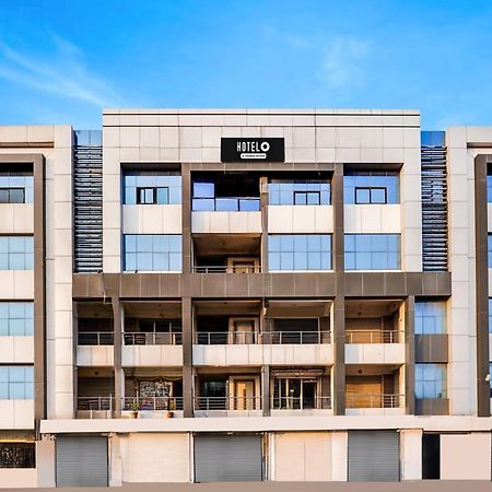 Hotel O Vanya Palace Ahmedabad Exterior photo