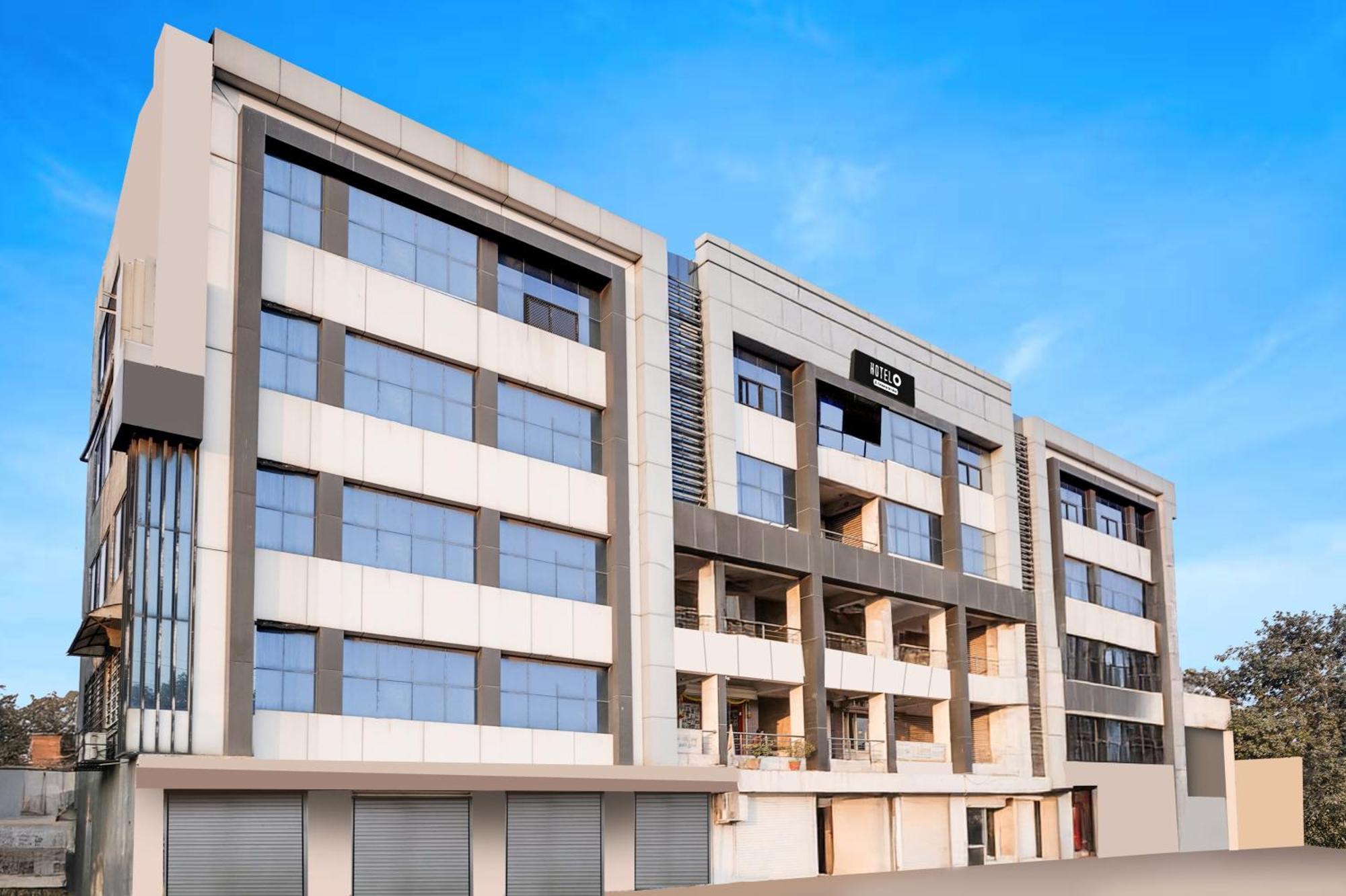 Hotel O Vanya Palace Ahmedabad Exterior photo