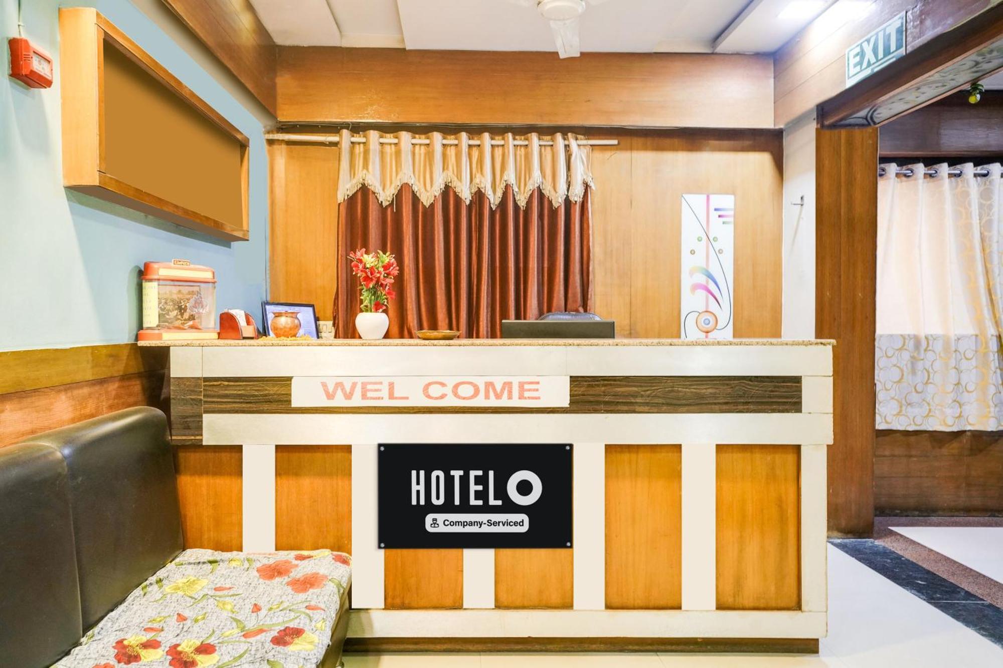 Hotel O Vanya Palace Ahmedabad Exterior photo
