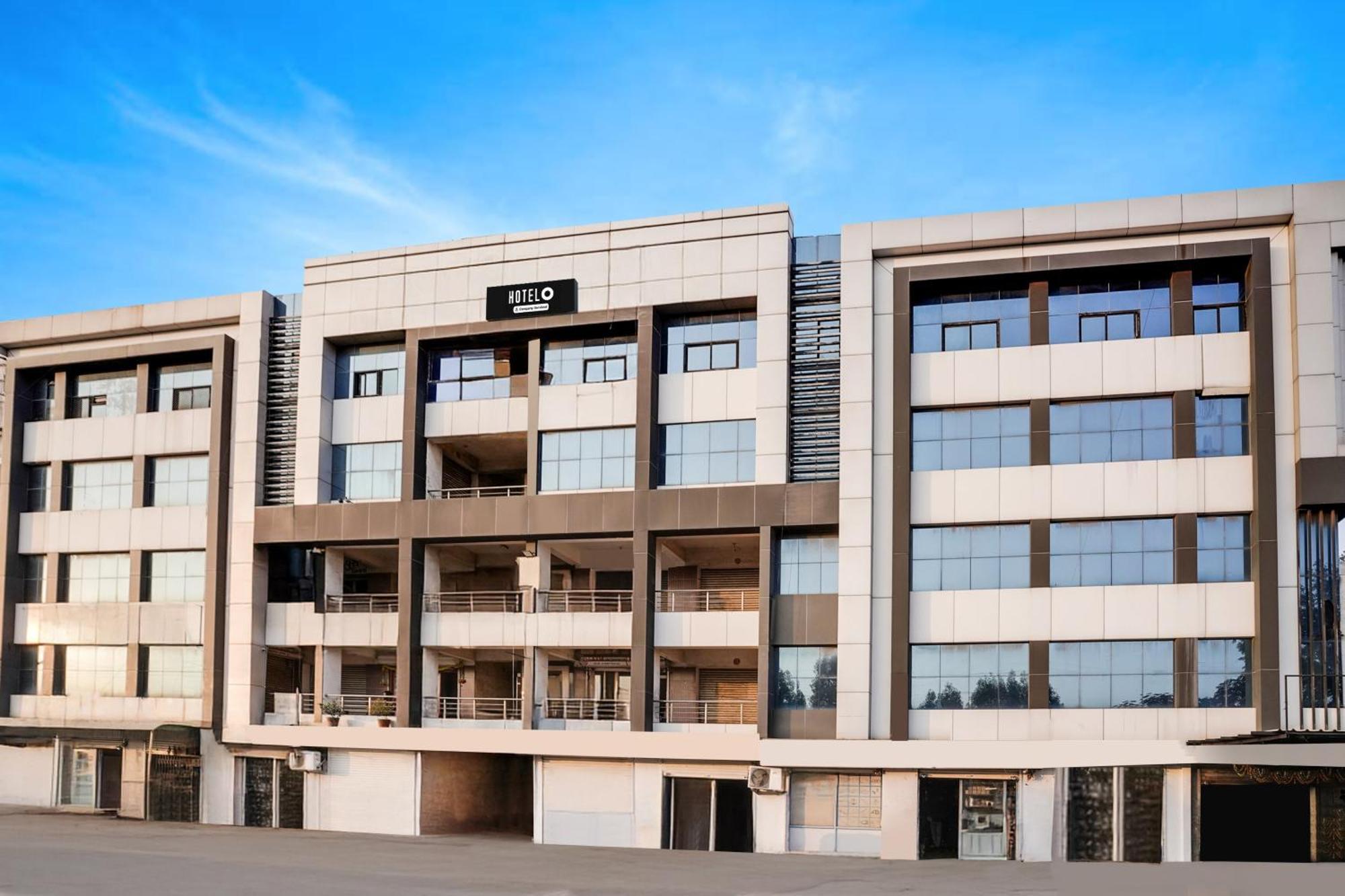 Hotel O Vanya Palace Ahmedabad Exterior photo