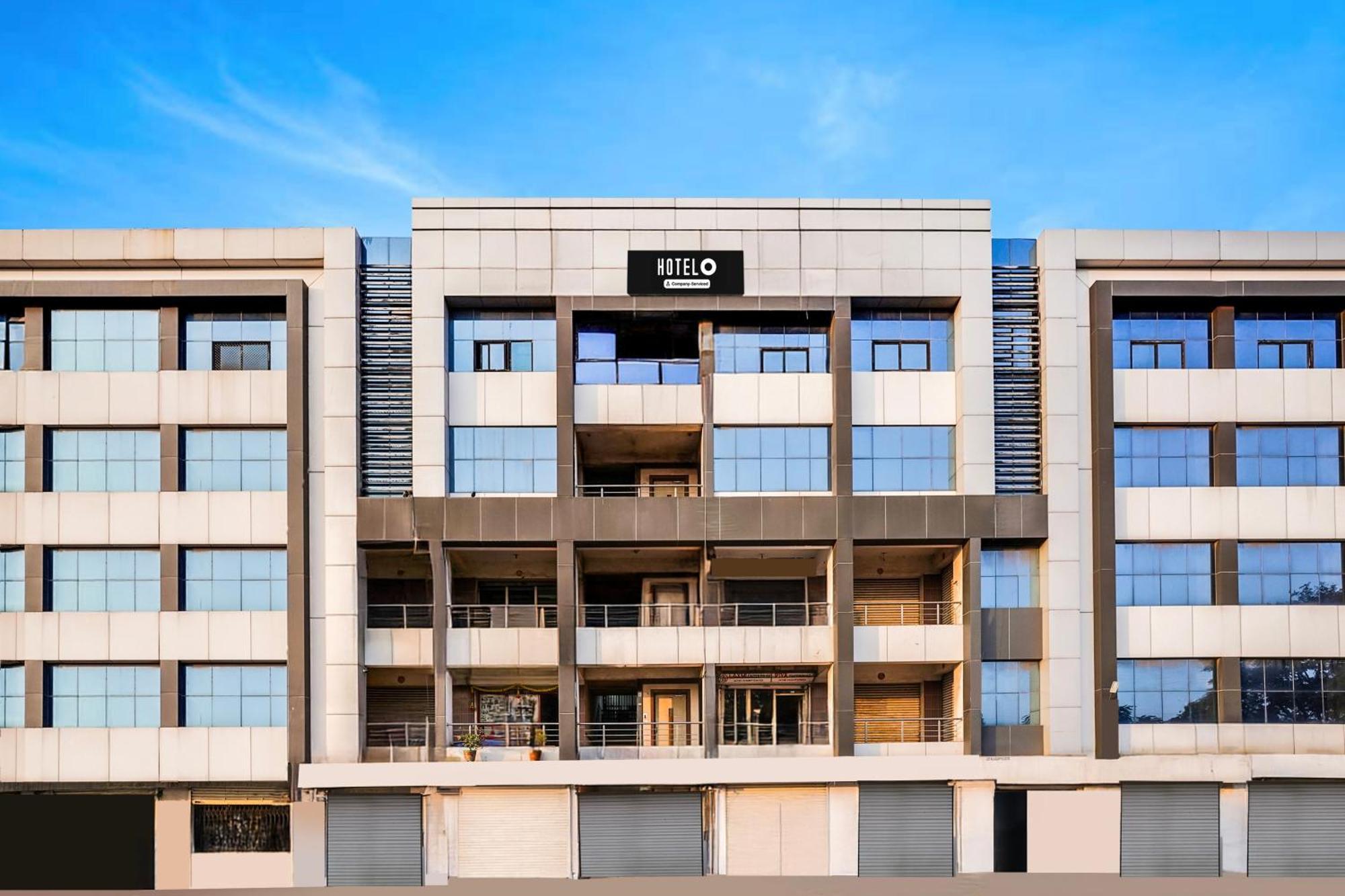 Hotel O Vanya Palace Ahmedabad Exterior photo